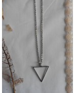 Collier Occulte Symbole Eau Triangle inversé, ésotérique, Magie, Alchimie, Elément, Wicca, Gothique, Sorcellerie, Sorcière