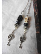 Small Gothic Memento Mori Skull & Key Bookmark, Book Lover, Dark Academia, Cottagecore, Literary Gift, Literature