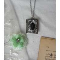 Collier Livre des Secrets Médaillon Locket 2 Photos, Victorien, écrivain, Cadeau Littéraire, Dark Academia, Cottagecore 