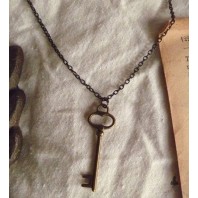 Cottagecore Keyhouse, Collier Petite Clé Vintage Bronze, Skeleton key, Clef vintage, Dark academia, Steampunk