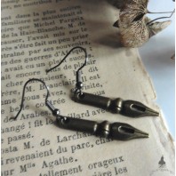Cottagecore Boucles d'oreilles Plume d'encre Stylo Bronze, Victorien, écrivain, Cadeau Littéraire, Dark Academia, livre