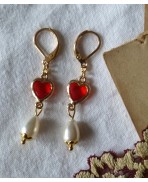 Red eaten heart pearldrop earrings, renaissance, medieval, cottagecore, dark-academia, historical