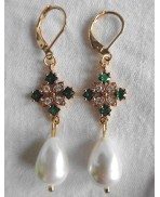 Boucles d'oreilles Tudor Reine Vert Perle, Renaissance, médiéval, Cottagecore, Dark Academia, Gothique, Royal, Victorien