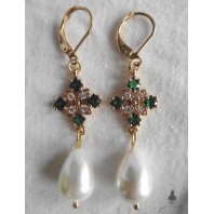 Boucles d'oreilles Tudor Reine Vert Perle, Renaissance, médiéval, Cottagecore, Dark Academia, Gothique, Royal, Victorien