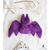 Adopte une chauve-souris Violet, Ornement Peluche Poupée Gothique, Poupée d'art, Créature, Halloween, cadeau gothique