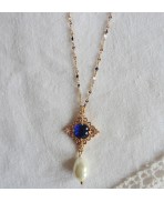 Jeanne Seymour Dark blue Tudor and pearl necklace, Beaded necklace, Renaissance, medieval, Dark Academia, Gothic, historical