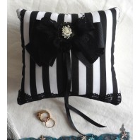 Coussin victorien Porte Alliances Gothique Rose noir et blanc, Rayures, Mariage Noir