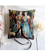 Coussin Renaissance Porte Alliances noir, bleu et multicolore, Mariage Tudor
