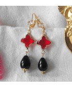 Arlequin Boucles d'oreilles Tr&egrave;fle Cristal rouge et Perle goutte noir or, Baroque, Carnaval, Renaissance